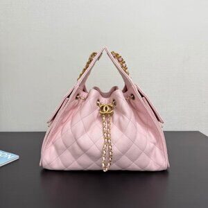 Classic CHANEL Bag: A Stylish and Versatile Choice for Elegance